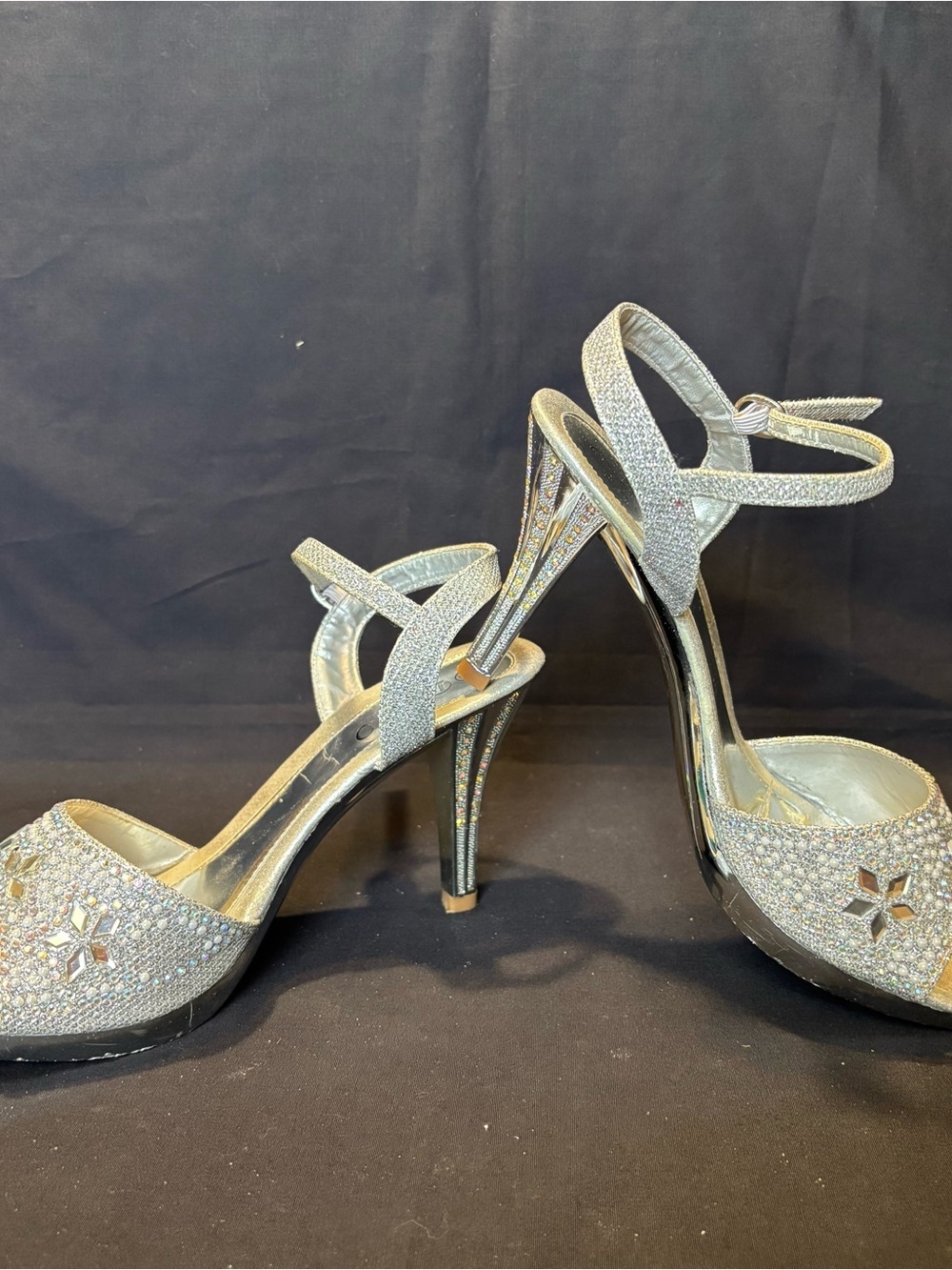 Silver Rhinestone Women's size 9 High Heel Formal Open Toe Shoes Ankle Straps